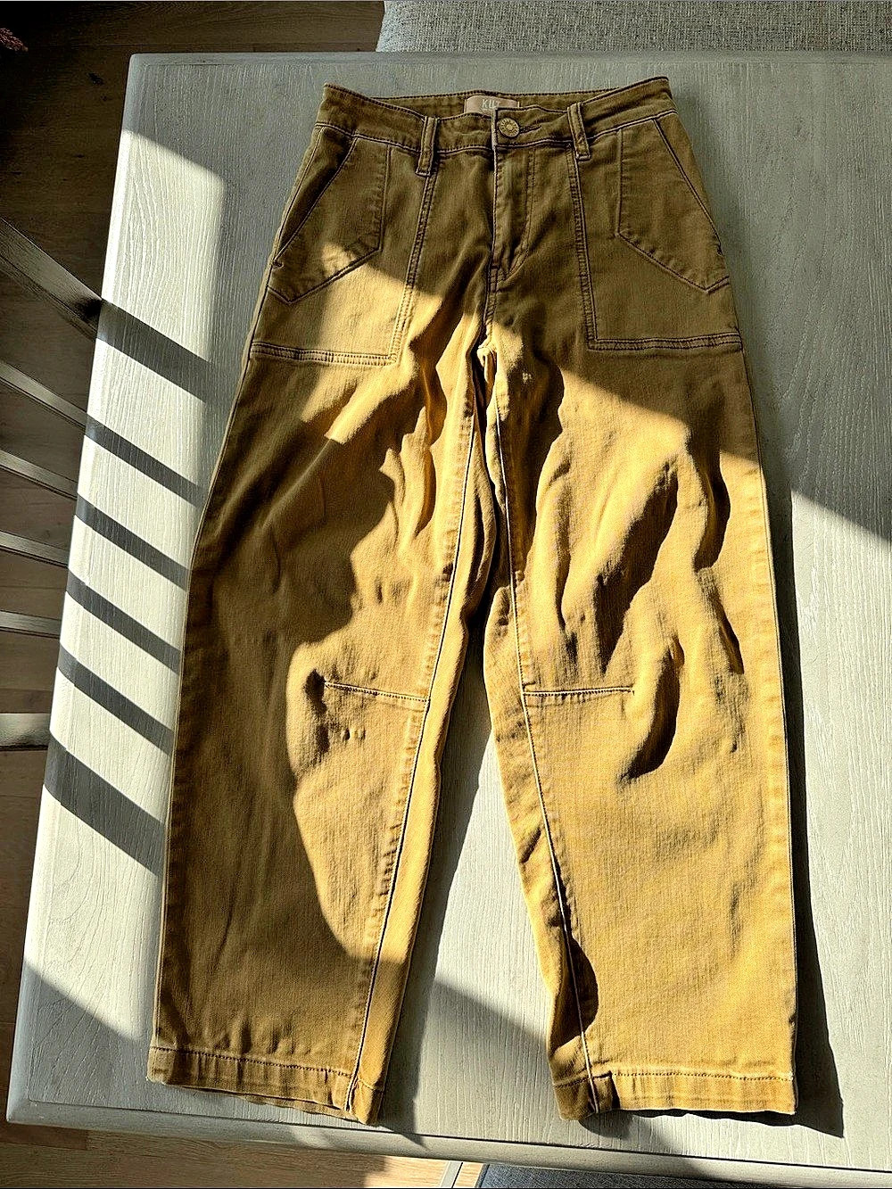 KUT from the Kloth Ashton Barrel Leg Cargo Pants Brown Size 00 Like New